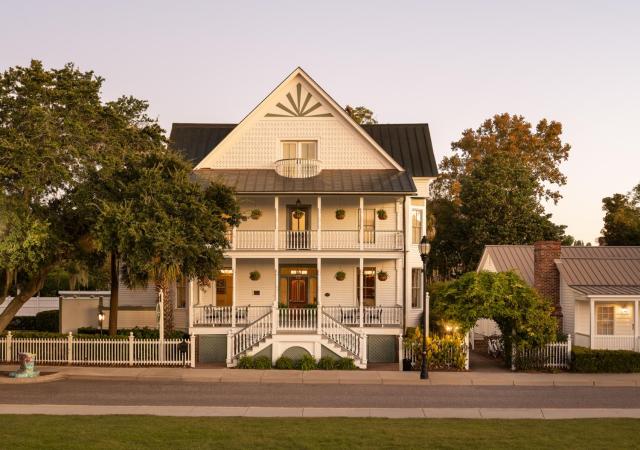 Beaufort Inn — photo 24