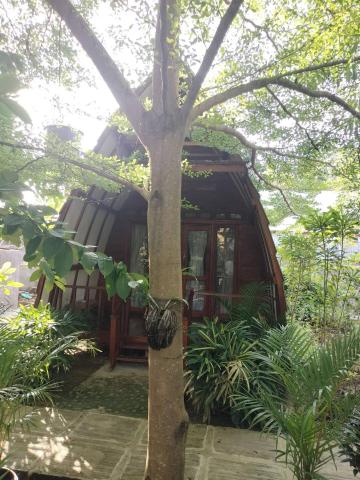 Villa Raflesh Inn By Four G — photo 10