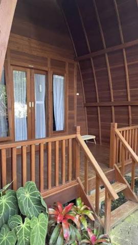 Villa Raflesh Inn By Four G — photo 14