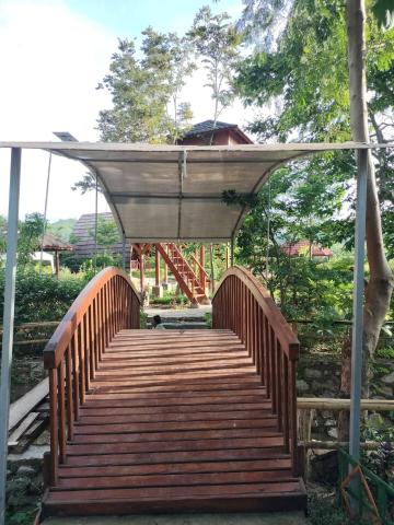 Villa Raflesh Inn By Four G — photo 21