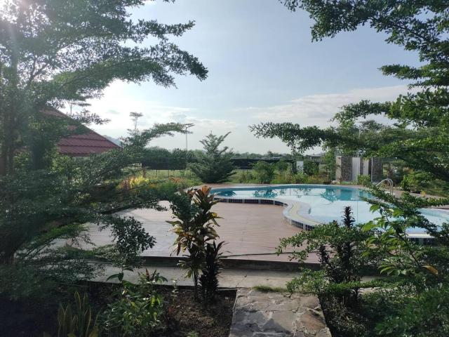 Villa Raflesh Inn By Four G — photo 4