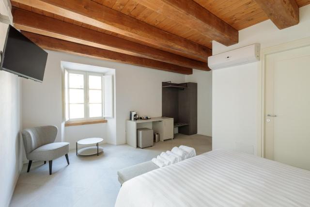 Palazzo Simonetti — photo 16