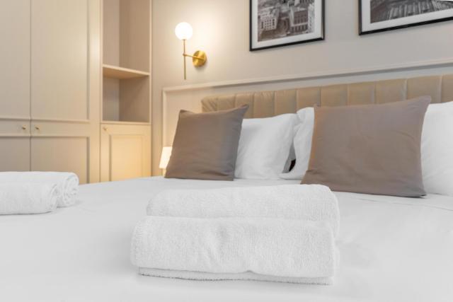 Vittoriana Suites Foresteria Lombarda — photo 23