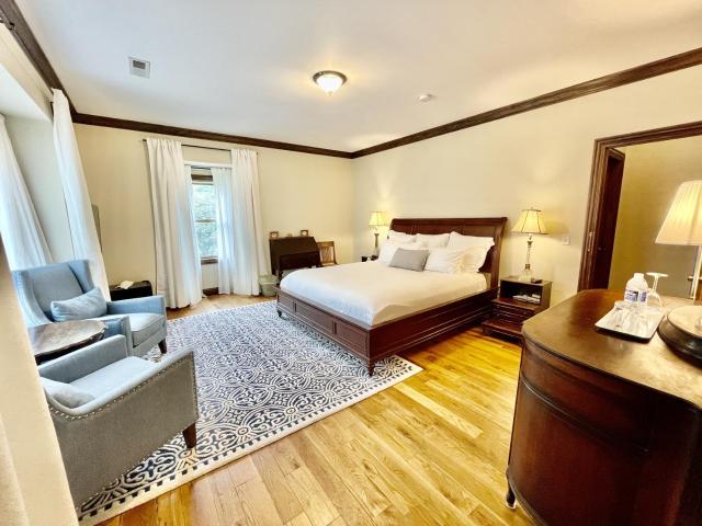 Dartmouth House Inn — photo 19