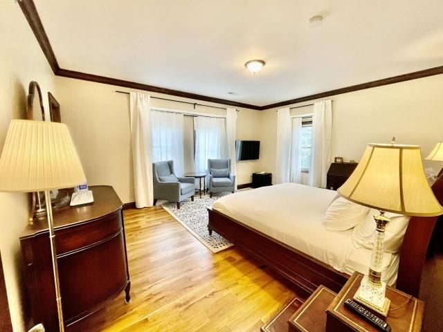 Dartmouth House Inn — photo 20