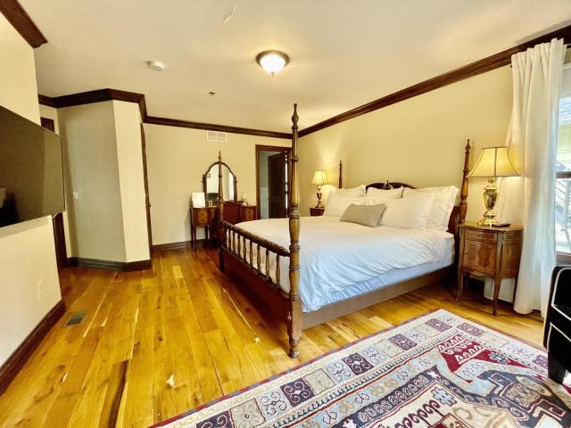 Dartmouth House Inn — photo 23