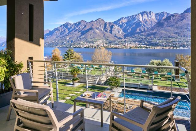 Bellagio Village - Holiday Apartments by the Lake - Seasonal Warm Pool and Sauna — photo 3