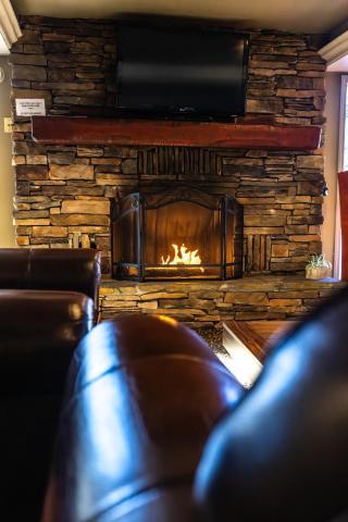 The Mammoth Creek Inn — photo 11