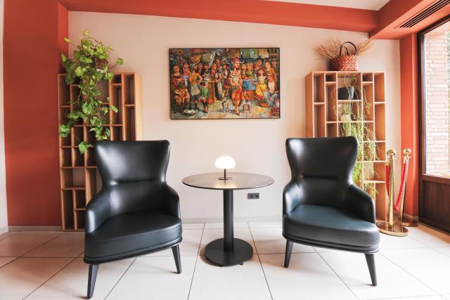 King Tamar Hotel By Luxuria Hotels — photo 16