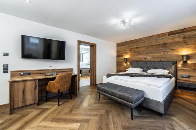 Hotel Vier Jahreszeiten — photo 8