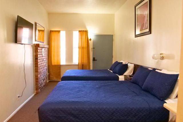 Travelers Motel — photo 12