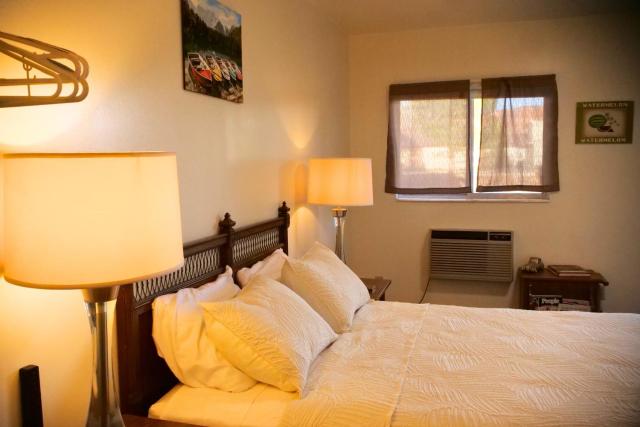 Travelers Motel — photo 24