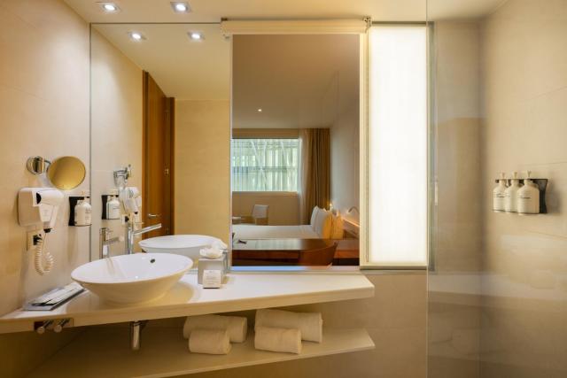 Hotel SB Diagonal Zero 4 Sup — photo 24