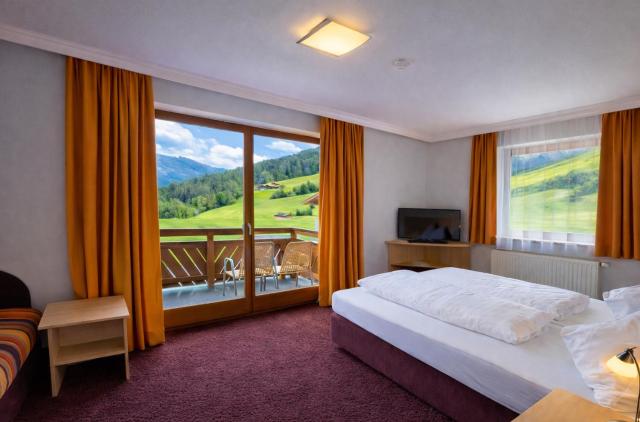 Hotel Sommerer - Hike & Bike in Saalbach, Joker Card inkl — photo 3