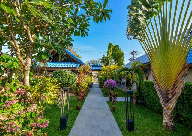 Phuket Airport Hotel — photo 11