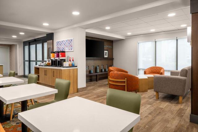 Hampton Inn Miami-Airport West — photo 17