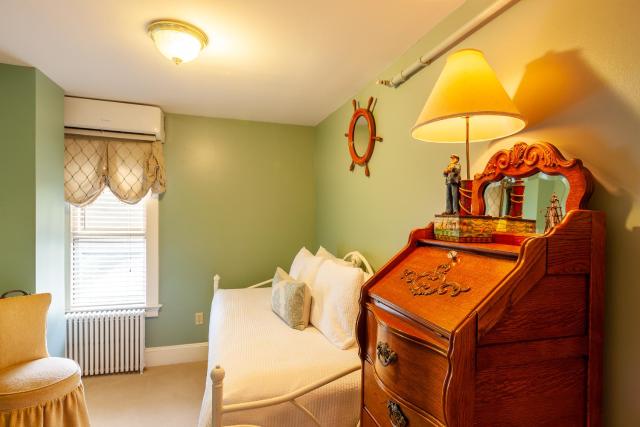 Ivy Lodge — photo 14