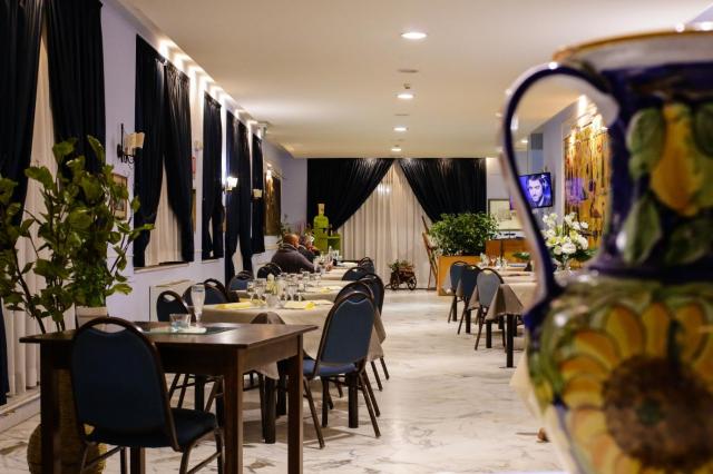 Miramare Hotel — photo 6
