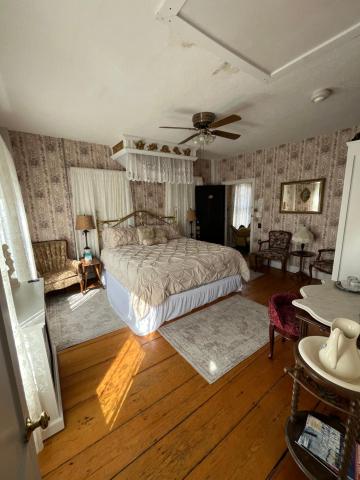 The Greenfield Inn — photo 17