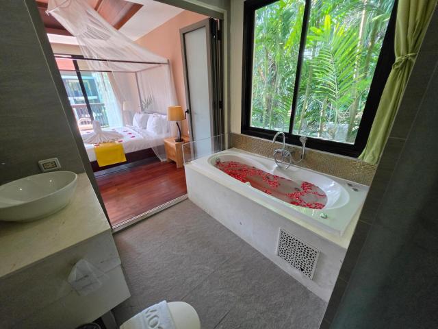 HULA HULA RESORT l truly tropical and fun wellness — photo 4