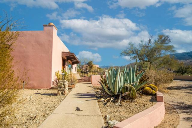 Tanque Verde Guest Ranch — photo 11