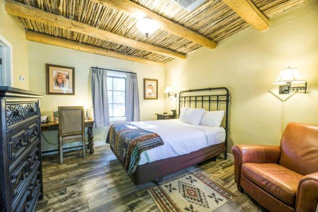 Tanque Verde Guest Ranch — photo 15
