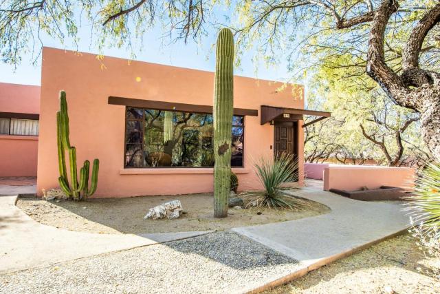 Tanque Verde Guest Ranch — photo 21
