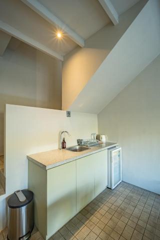 Studio O - Two-Floor Studio, Walk to the Beach — photo 14