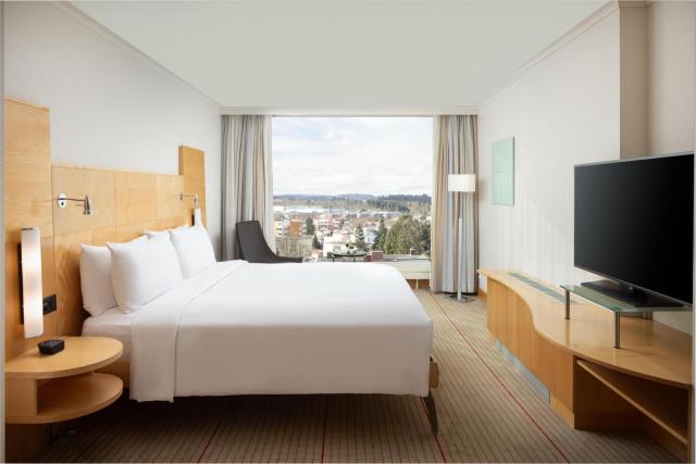 Hilton Zurich Airport — photo 16