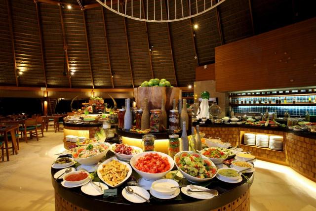Centara Ras Fushi Resort — photo 22