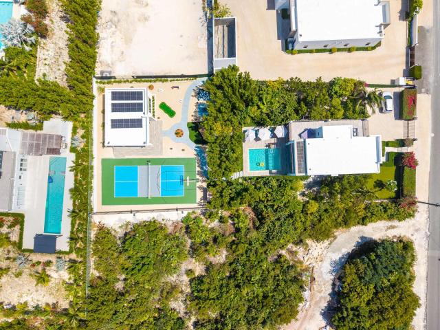 Long Bay Pool Escape Minutes from Grace Bay — photo 12