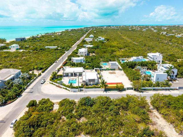 Long Bay Pool Escape Minutes from Grace Bay — photo 19