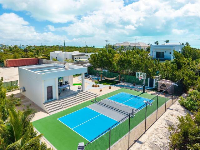 Long Bay Pool Escape Minutes from Grace Bay — photo 23