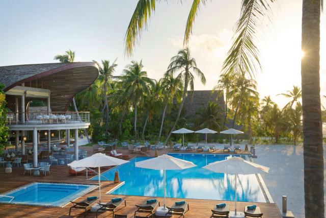 OUTRIGGER Maldives Maafushivaru Resort — photo 18