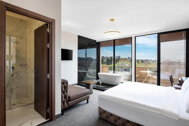 Highgarden Hotel — photo 1