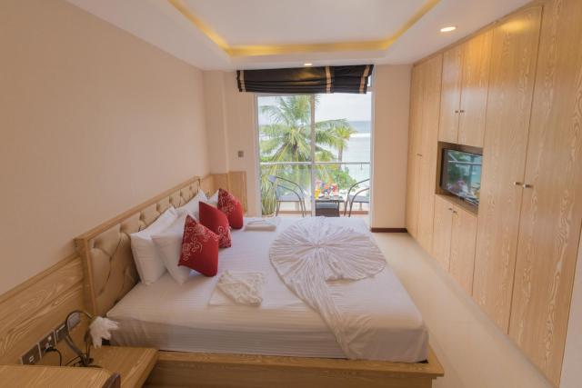 Hathaa Beach Maldives — photo 12