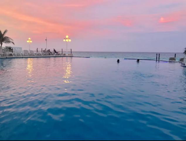 Caribbean View at Cancun Plaza Beachfront Condos — photo 18
