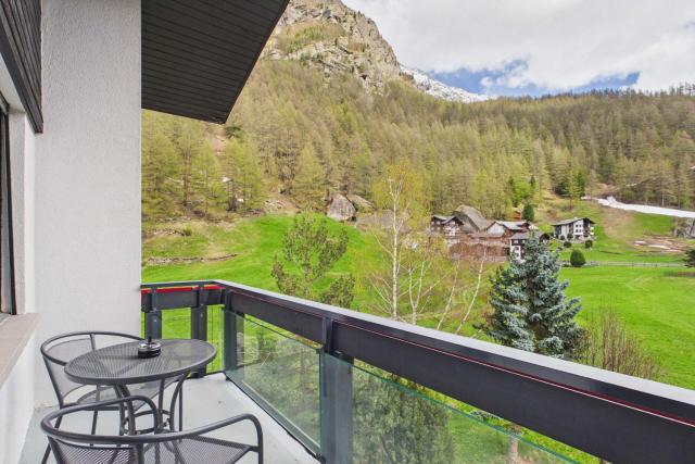 Suite with Mountain View near Saas-Fee — photo 12