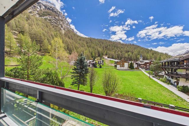 Suite with Mountain View near Saas-Fee — photo 9