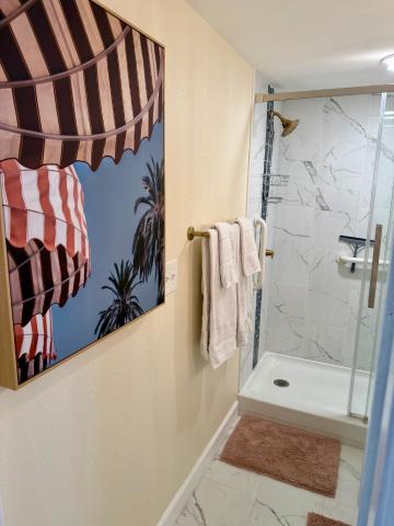 Birdsong Gulf Front Beach Suites — photo 9