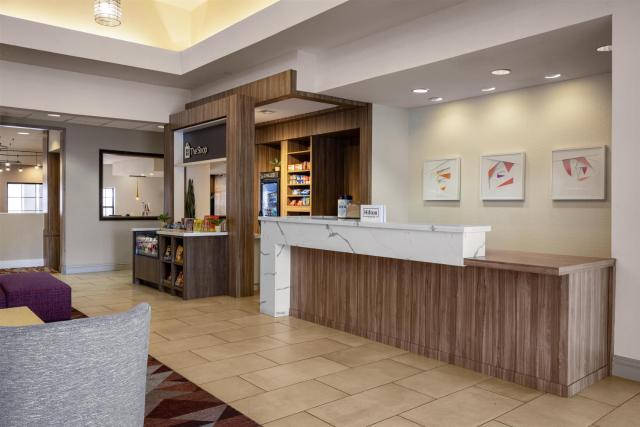 Hilton Garden Inn Phoenix Airport — photo 9