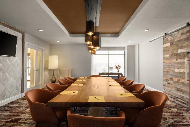 Hilton Garden Inn Phoenix Airport — photo 16