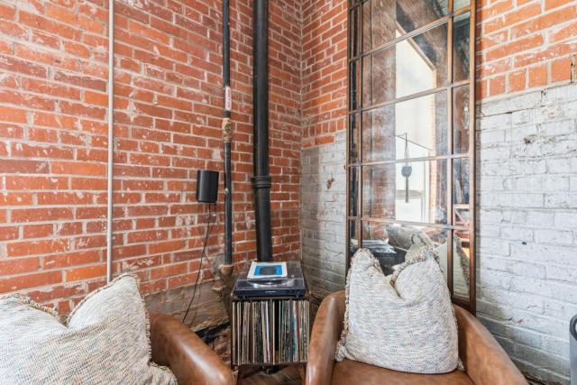 Buchanan Lofts — photo 16