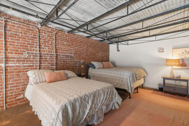 Buchanan Lofts — photo 24