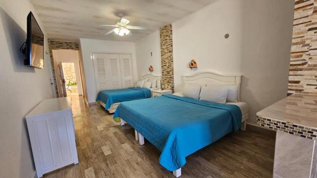 Caribbean View at Cancun Plaza Beachfront Condos — photo 2