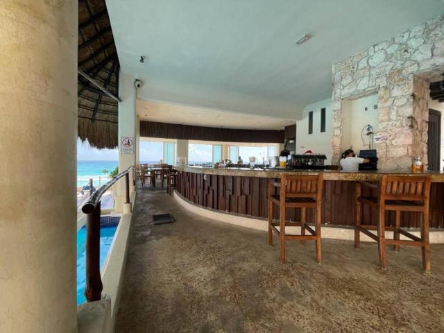 Caribbean View at Cancun Plaza Beachfront Condos — photo 10