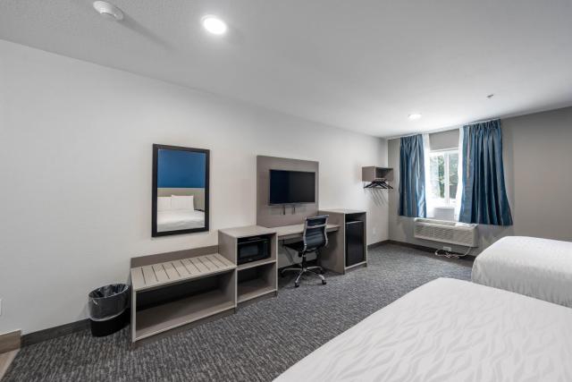 Hummingbird Hotel — photo 4
