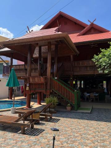 Golden Teak Resort Baan Sapparot — photo 16
