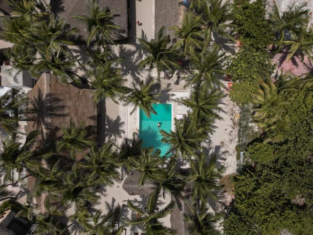 Nílu Isla Mujeres by Selina — photo 1