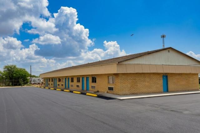 Champions Inn and Cafe — photo 1